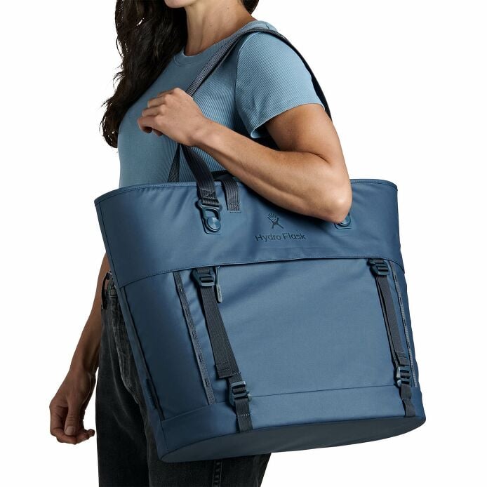 Carryout™ Soft Cooler Tote 30 L - Image 4
